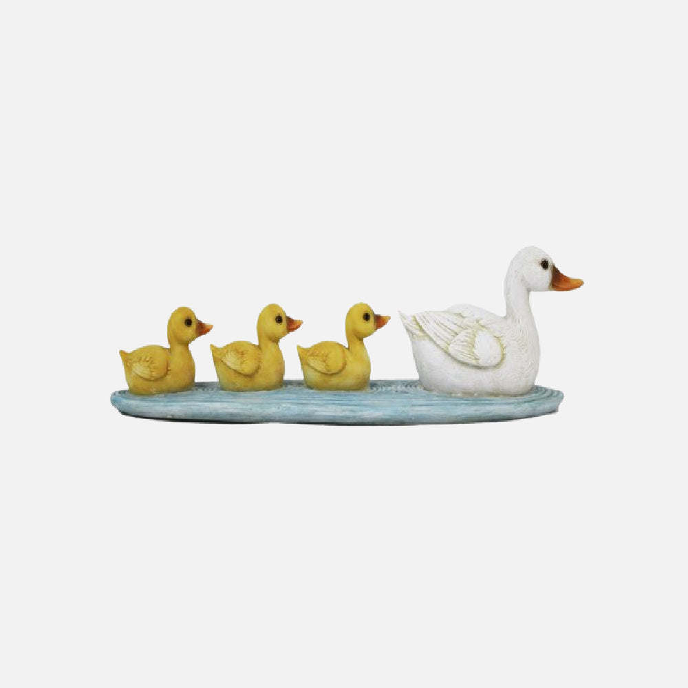 POLYRESIN MOM WITH THREE DUCKLINGS SWIMMING